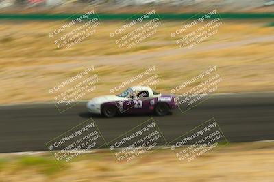 media/May-31-2025-CalClub SCCA (Sat) [[2c1a04e1ee]]/Race/Group 5/Turn 4b/